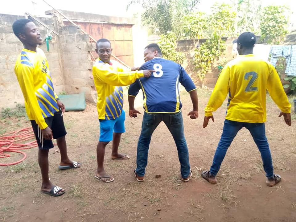 271749126_10227240599937806_1563502104646360424_n.jpg (100 KB)