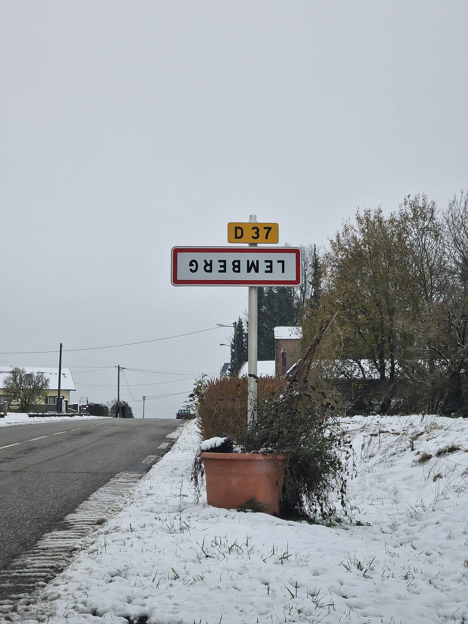 panneau 2.jpg (421 KB)